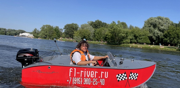 Аренда катера без капитана и без прав от компании «Ф1-ривер»