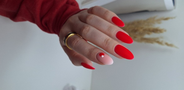 Маникюр и педикюр с покрытием гель-лаком от мастера Татьяны