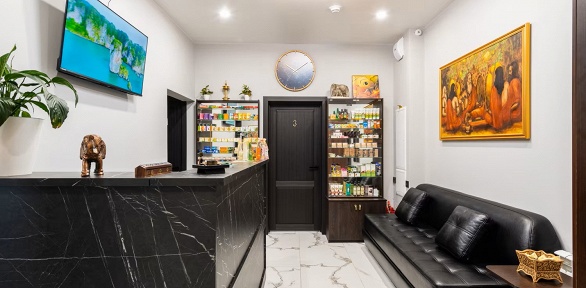 60 или 90 минут массажа в салоне «Айшвария Аюрведа и SPA»