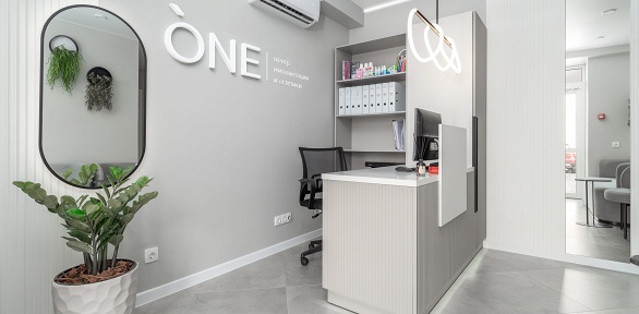 Профессиональная гигиена полости рта в центре имплантации и эстетики One