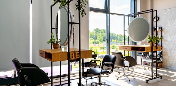 Стрижка, укладка, окрашивание, уход за волосами в студии красоты Brega Club