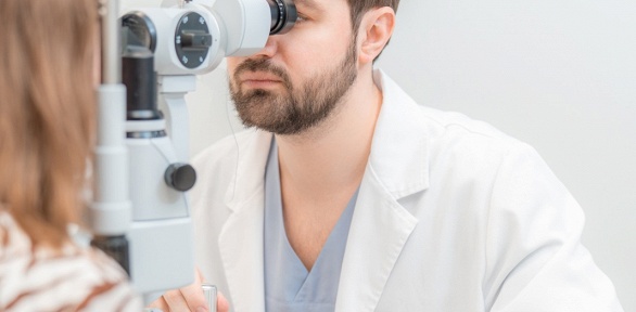 Диагностическое комплексное обследование зрения в центре Vista