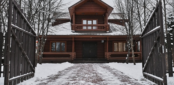 Отдых в Подмосковье в клубе загородного отдыха «АлександрЪ»