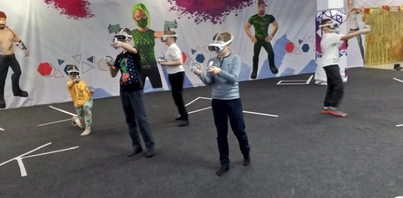 60 минут игры на арене виртуальной реальности в клубе VR Park