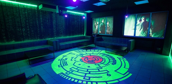 2 часа развлечений в VIP-комнате Matrix от киберклуба Escape Cyber Club
