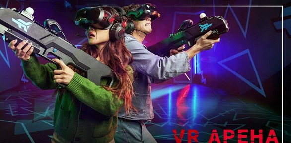 Квесты в VR-шлеме в парке виртуальной реальности VR-Park