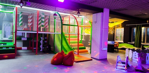 Новогодние программы, мероприятия в игровой комнате «Пряник»