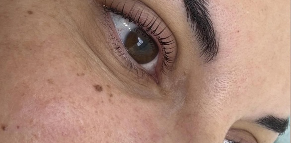 Оформление ресниц и бровей в студии красоты «НогтепилЪня»