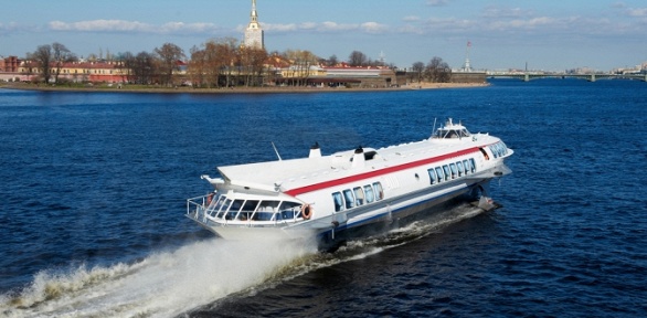 Экскурсия на метеоре «Мегатур в Кронштадт и Петергоф»