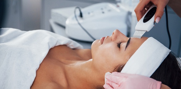 Чистка лица или пилинг от мастера Гюлтеры