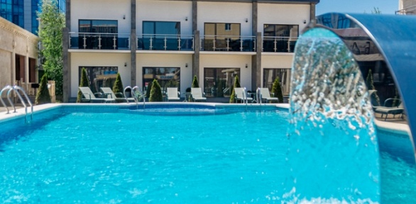 <b>Скидка до 30%.</b> Отдых на побережье Черного моря с 2-разовым питанием или завтраками в отеле Avdallini Golden Bay