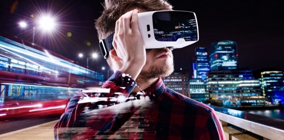 Игра в шлеме HTC Vive в клубе виртуальной реальности VRfun.club