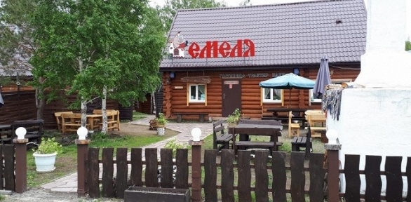 Отдых на берегу озера Банное в гостинице «Емеля»