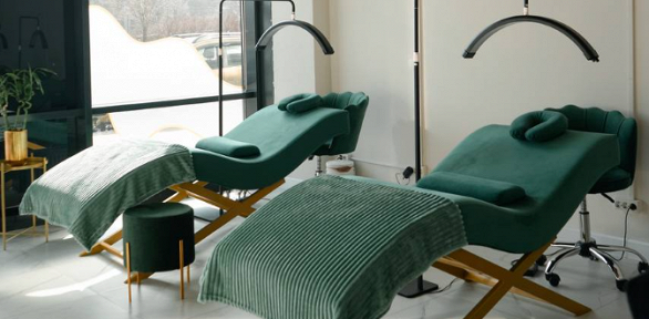 Оформление бровей и ресниц в студии красоты Sonna Beauty Bar