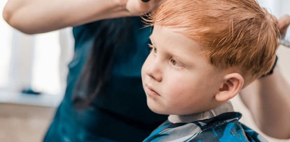 Детская или мужская стрижка в парикмахерской «Фикс кидс»