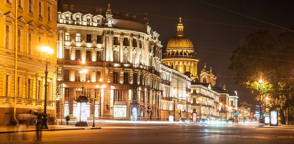 Экскурсия по новогоднему Петербургу от компании «Петрополь»