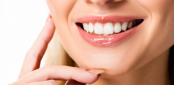 Профессиональная гигиена полости рта в медицинском центре «Алоэ клиника»