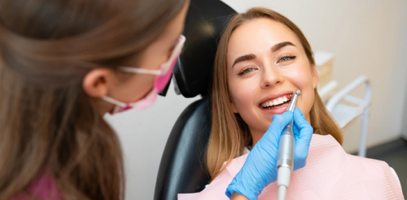 Комплексная гигиена полости рта в стоматологической клинике «Зубки всем»