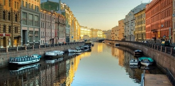 Большой автобусный экскурсионный тур по Санкт-Петербургу в июле и августе со скидкой 35%
