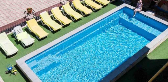 Отдых с посещением бассейна, игрой в бильярд в гостинице «Синяя крыша»