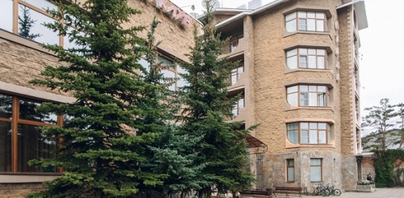 Отдых в Абзаково с завтраками и развлечениями в ГРК Tau-Tash