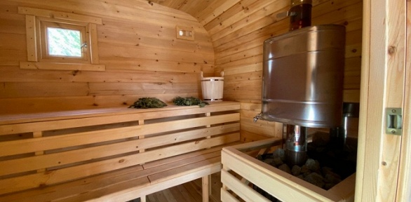 Отдых в бане на дровах с теплым чаном в загородном комплексе «Дубрава»