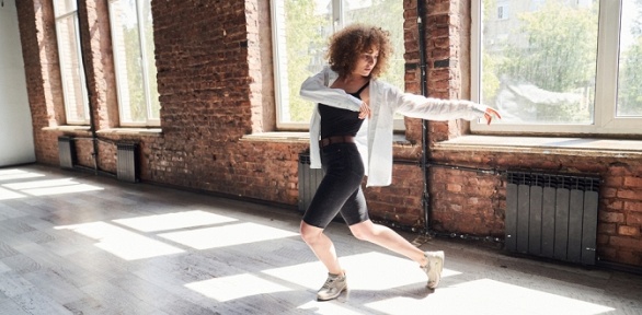 Групповые занятия танцами с преподавателем танцев Анастасией Гришиной