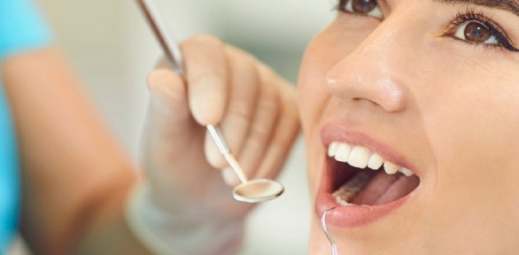 Ультразвуковая чистка зубов в стоматологической клинике «Дина»