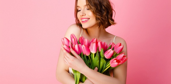 Букет из роз, гортензий или альстромерий