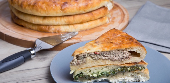Сеты из осетинских пирогов или пицц от пекарни «Вершина вкуса»