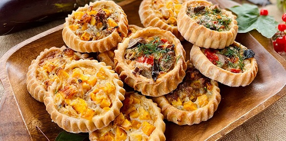 Всё меню и напитки от сети службы доставки «Перепечи»