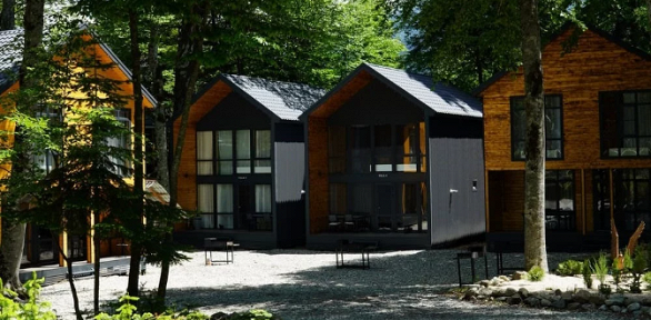 Проживание в Архызе с посещением бассейна в экоотеле «Райский уголок»