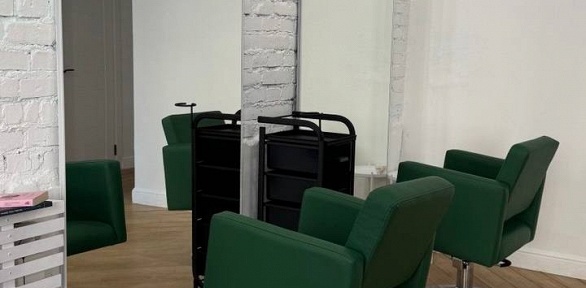 Стрижка и окрашивание волос в студии «Сеть»