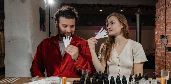 Мастер-класс парфюмерный или по свечеварению в мастерской Aromalage