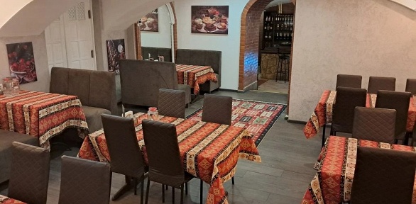 Всё меню и напитки в кафе грузинской кухни «Бараш»