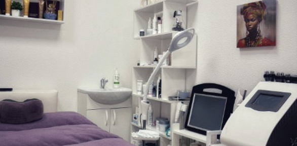 Чистка, карбокситерапия и массаж лица в студии эстетики лица и тела «ЯМС»