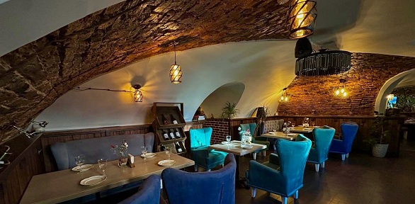 Всё меню кухни и напитки в коктейль-баре 181