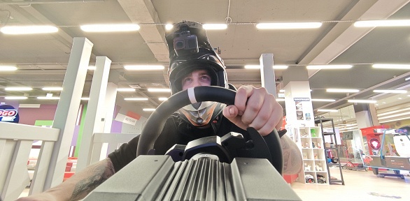 60 минут симрейсинга в торговом парке «Отрада» от центра Go-Kart