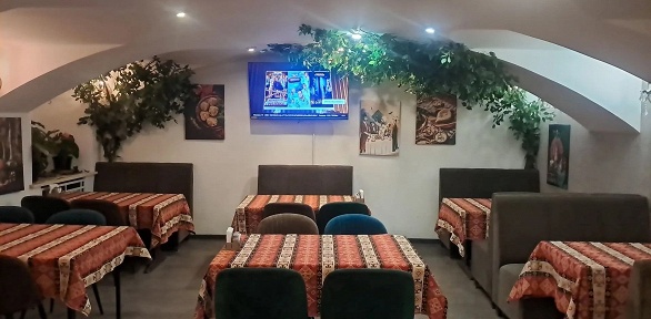 Всё меню и напитки в кафе грузинской кухни «Бараш»