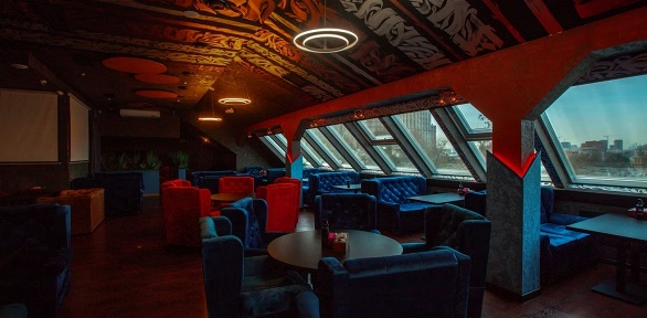 Всё меню и напитки в лаундж-баре MOS Lounge