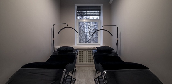 Наращивание, ламинирование ресниц, архитектура бровей в студии AlloBeauty