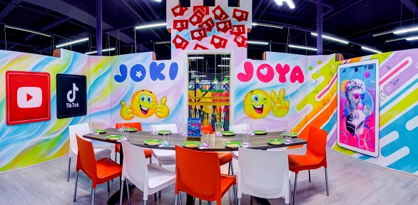 Праздник в банкетной комнате в ТРК «Парк Хаус» в парке Joki Joya