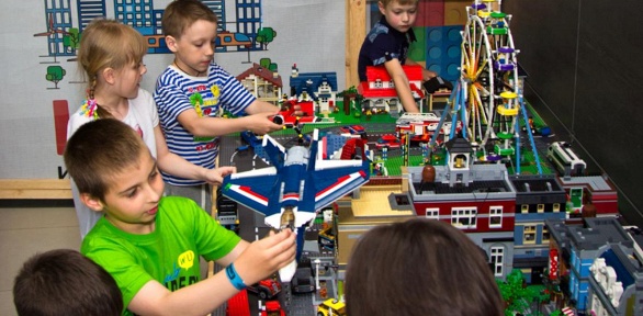 Посещение детской игровой лего-комнаты StarBricks