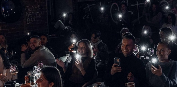 <b>Скидка 40%.</b> Билет на комедийное шоу «Переписки» от Voice StandUp со скидкой 40%