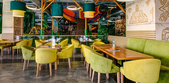 Праздник в ТРК «Питерлэнд» в парке развлечений Joki Joya