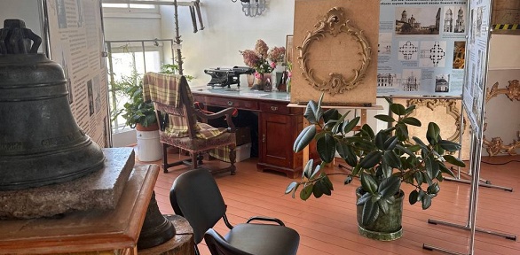 Экскурсия «Дворы, парадные, смотровая Владимирского собора»