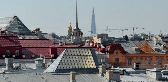 Экскурсия «Исследуя Петербург: витражи, дворы, высоты»