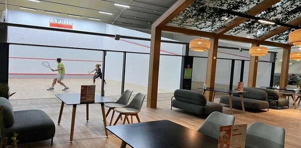 Аренда корта, тренировки по сквошу в клубе «Апрель»