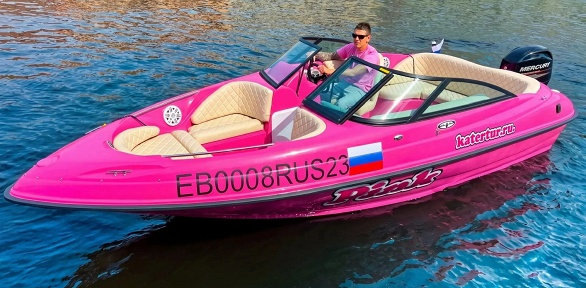 Прогулка на катере Pink с капитаном от Katertur