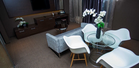 Романтический отдых с завтраком и игристым напитком в SPA-отеле Aria